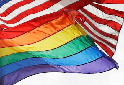 El fallo Obergefell v. Hodges de 2015 reconoció la protección constitucional del matrimonio entre personas del mismo sexo en Estados Unidos. (AP Foto/Mark Lennihan, Archivo)