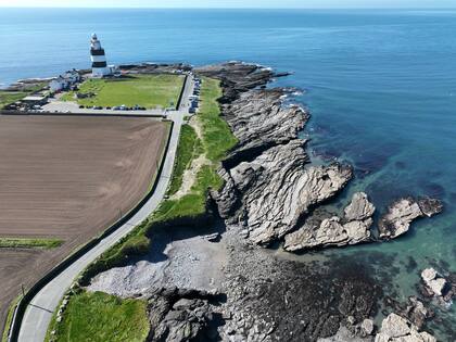 El Faro de Hook, a orillas del cabo de Hook, desde hace 800 años.