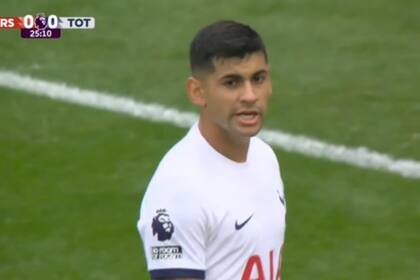 El fastidio de Cuti Romero por su gol en contra en el partido de Tottenham ante Arsenal