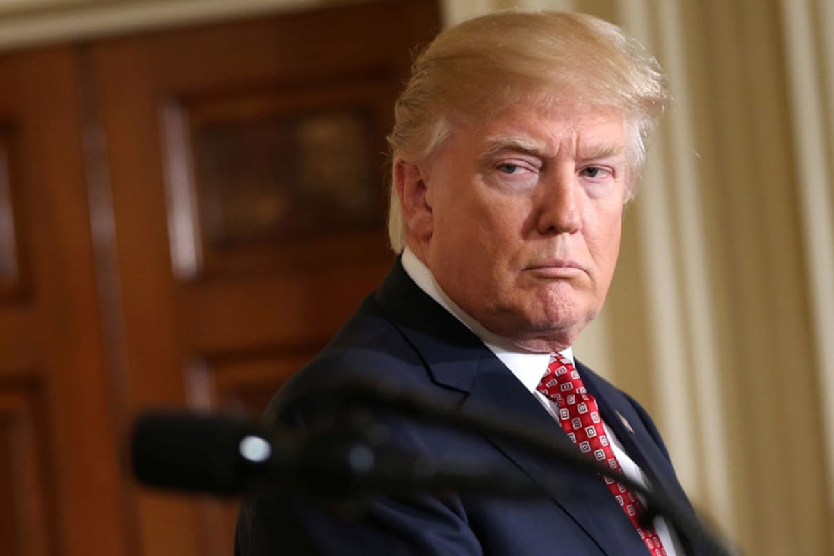 El FBI confirmó que investiga los lazos de la campaña de Donald Trump con Rusia