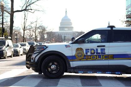 El FDLE, FWC y la Guardia Estatal de Florida serán capacitados para ejecutar funciones de deportación