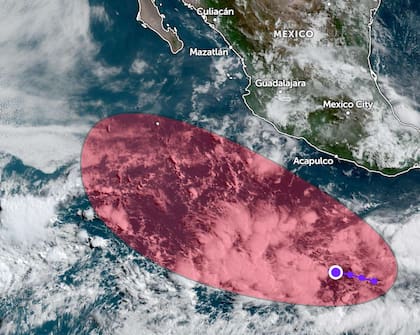 El fenómeno está ubicado a ubicada a
unos cientos de millas al sur de la costa sur de México, según el NHC