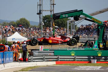 El Ferrari de Charles Leclerc es removido de la pista en el Gran Premio de Francia: otro dolor de cabeza
