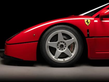El Ferrari de Sage registró el mejor tiempo de la categoría GT4 y quedó apenas seis segundos por detrás de un auténtico F40 LM de carreras