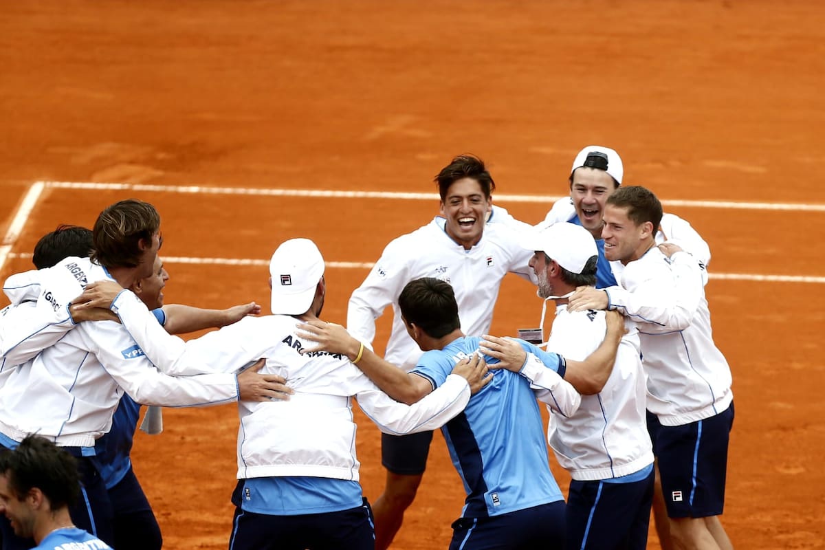El festejo argentino tras el regreso a la elite del tenis por equipos