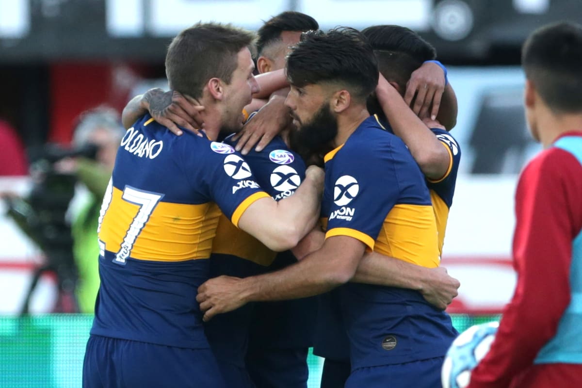 El festejo con Lisandro López, goleador del triunfo de Boca ante San Lorenzo