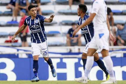 El festejo de Brunetta, autor del gol de Godoy Cruz en Liniers