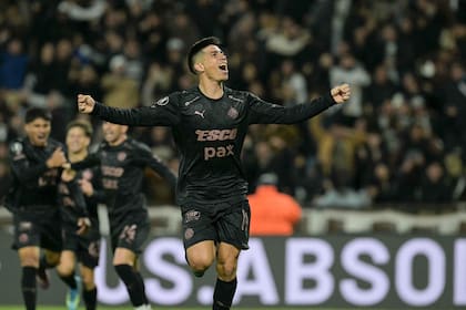 El festejo de Bruno Sepúlveda tras el segundo gol de Platense