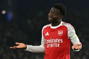 Arsenal se llevó una sufrida victoria de Brighton y le sacó más ventaja al City, que no pudo en casa