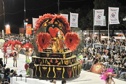 El festejo de carnaval se celebra con dos feriados en febrero