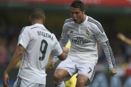 El festejo de Cristiano con Benzema, quien lo asistió