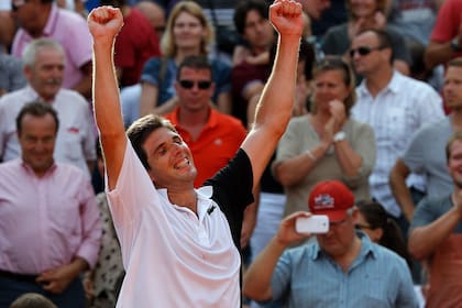 El festejo de Delbonis tras ganarle a Roger