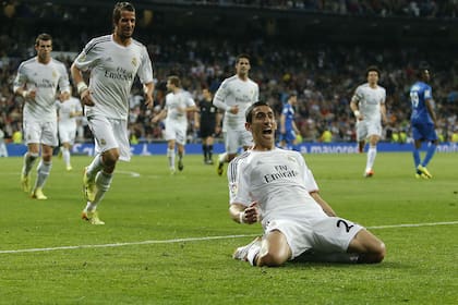 El festejo de Di María, quien abrió el marcador ante Almería