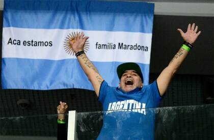 El festejo de Diego tras el triunfo de Delpo