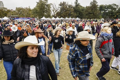 El festejo de Estados Unidos se hace por primera vez en Buenos Aires abierto al público