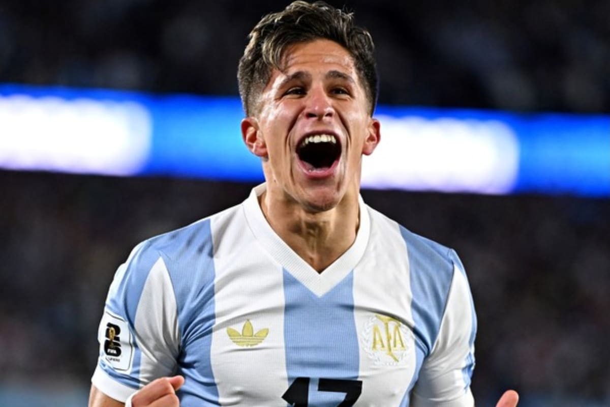 El festejo de Giuliano Simeone y la dedicatoria que recibió de Carolina Baldini, su mamá