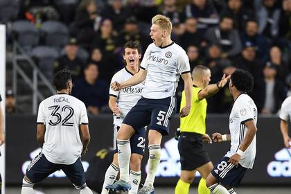 El festejo de Glesnes para el gol de Philadelphia en la MLS