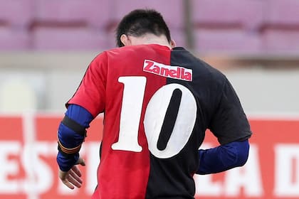 El festejo de gol de Lionel Messi en homenaje a Diego Maradona en el partido que disputó frente al Osasuna.