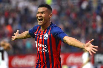 El festejo de Herrera, autor del cuarto tanto del Ciclón