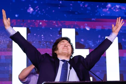El festejo de Javier Milei en el búnker