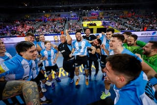 Con angustia: Argentina venció a Bahréin por un gol y continúa en el Mundial de handball