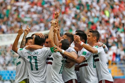 El festejo de la selección mexicana tras el primer gol
