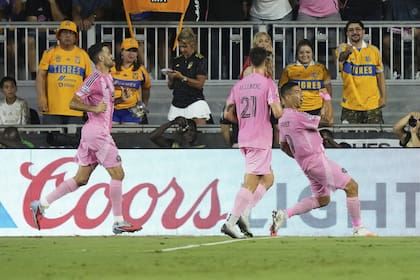 El festejo de Luis Suárez, autor de los dos goles de Inter Miami; el uruguayo fue certero en los penales