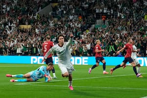 Con dos goles en seis minutos, México le gana a República Checa y lo elimina del Mundial