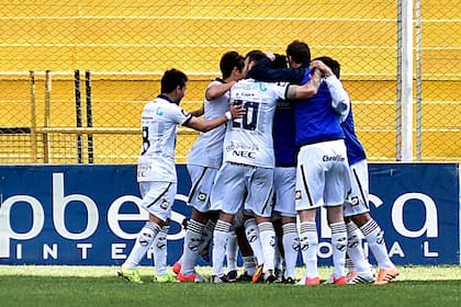 El festejo de Quilmes en Bahía Blanca