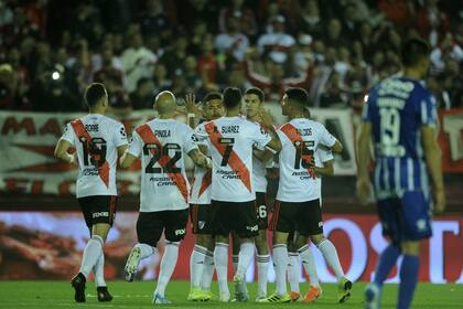El festejo de River tras anotar el 1-0