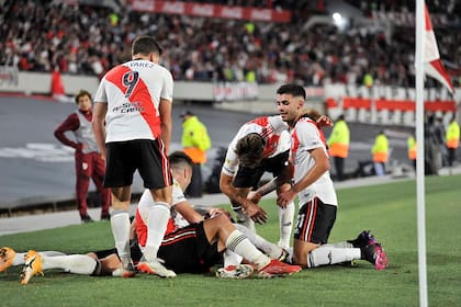 El festejo del gol de Braian Romero a los 22 minutos del segundo tiempo que marcó el 3 a 0