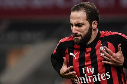 El festejo del gol de Pipa Higuaín ante Spal: un desahogo necesario para el delantero de la selección argentina