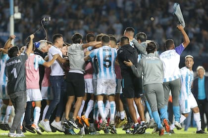 El festejo inolvidable de Racing, después de ganarle a Independiente