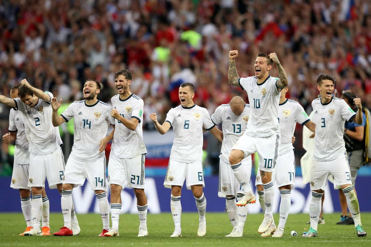 El festejo ruso: los locales dieron otra de las grandes sorpresas de la Copa del Mundo