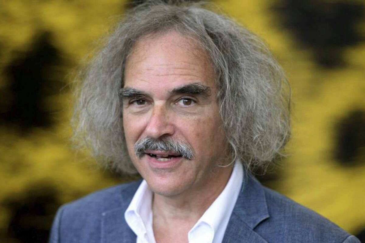 El Festival de San Sebastián expulsa a un director por negarse a usar tapabocas. El director francés Eugene Green en una imagen de 2014.