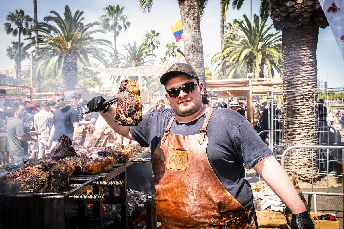 El festival tendrá una Zona Market destinada a artesanos, productores y proyectos sostenibles, además de escenarios musicales con programación en vivo, terrazas, sectores de degustación y distintas experiencias