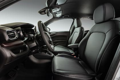 El Fiat Cronos MY23 estrena caja automática CVT