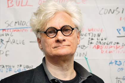 El filósofo italiano asegura que la clase política no ha sabido dar respuesta a las crisis de nuestra época, y apuesta por un futuro donde la "inteligencia social" combine activismo y tecnología