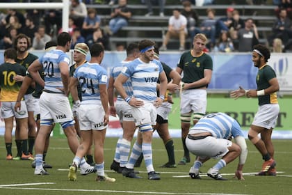 El final: Sudáfrica festeja el tercer puesto en el Mundial Sub 20, en medio de la desazón de los Pumitas