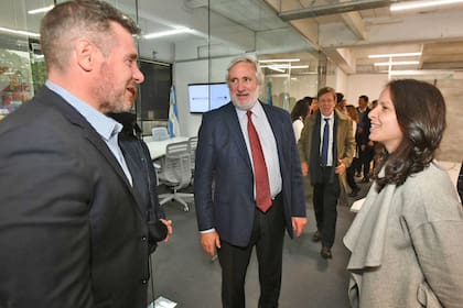 El fiscal Alejandro Musso, el procurador general bonaerense, Julio Conte Grand, y la intendenta de Vicente López, Soledad Martínez