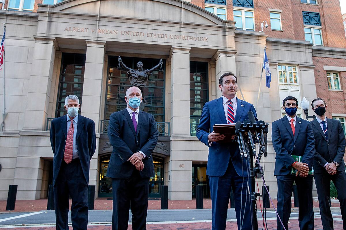El fiscal federal para el distrito este de Virginia G. Zachary Terwilliger habla con los medios de comunicación sobre el caso contra dos militantes británicos de ISIS apodados "Los Beatles", el 7 de octubre de 2020