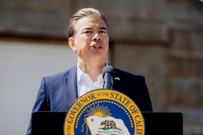 El fiscal general de California Rob Bonta es uno de los principales impulsores de la demanda (AP foto/Noah Berger)