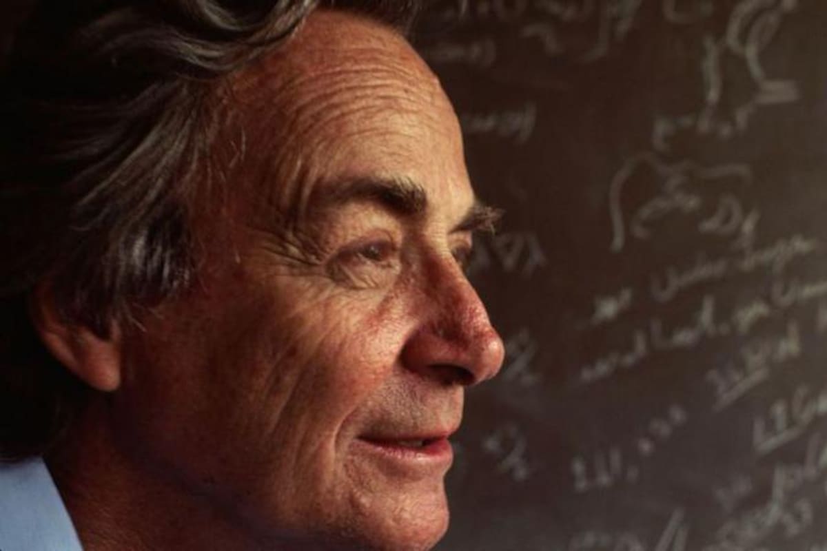El físico Richard Feynman fue tildado tanto de genio como de bufón por su excéntrico enfoque de la ciencia.