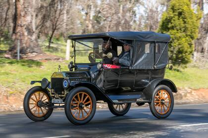 El Ford T lidera el podio, modelo que revolucionó la industria automotriz y tenía un costo bastante accesible para la clase media