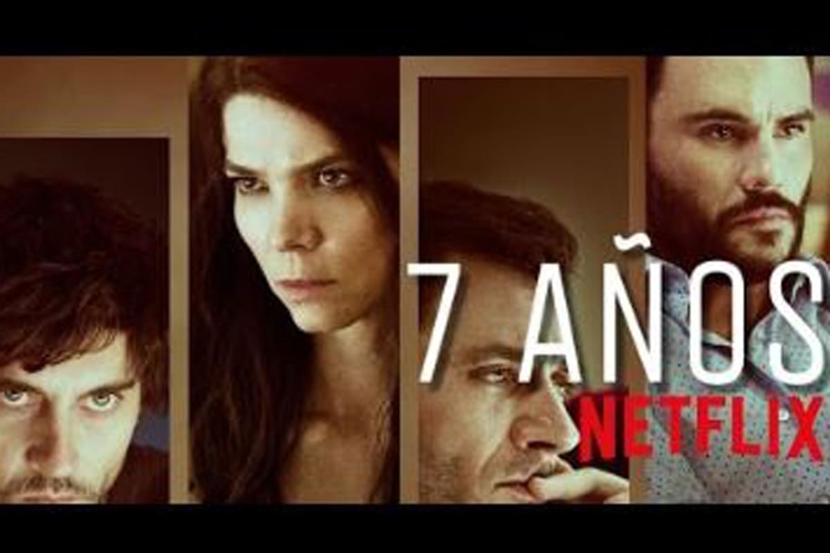 El formato de esta película española impulsó su adaptación para el escenario; en la Argentina se presenta en El Picadero