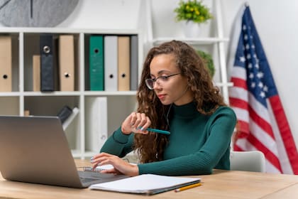 El Formulario I-131 se puede presentar ante el Uscis en línea, según el caso