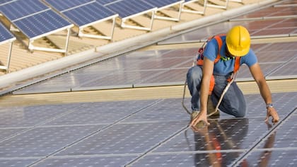 La industria y la construcción se recuperan más rápido que el resto de los sectores