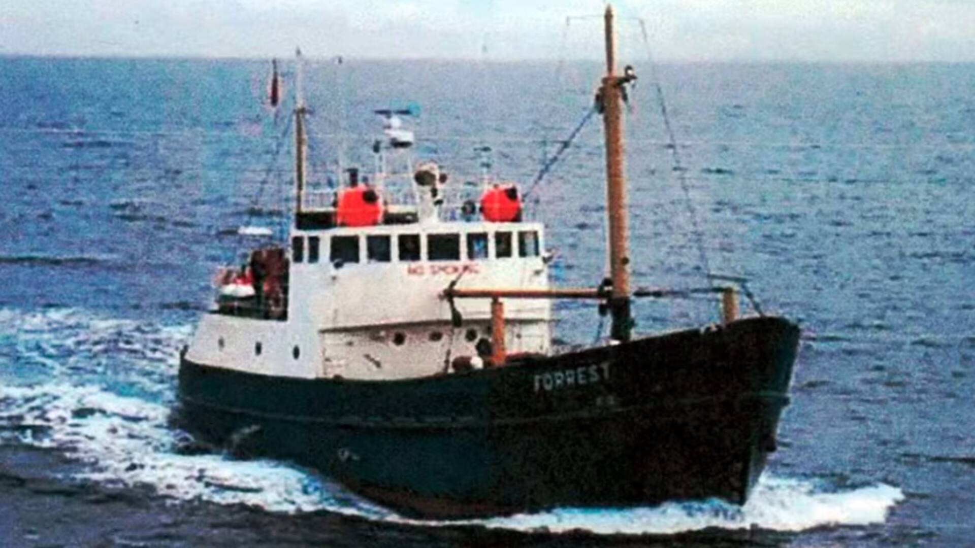 El Forrest, uno de los tres buques que operaban en las Islas Malvinas que la Armada Argentina usó durante la guerra