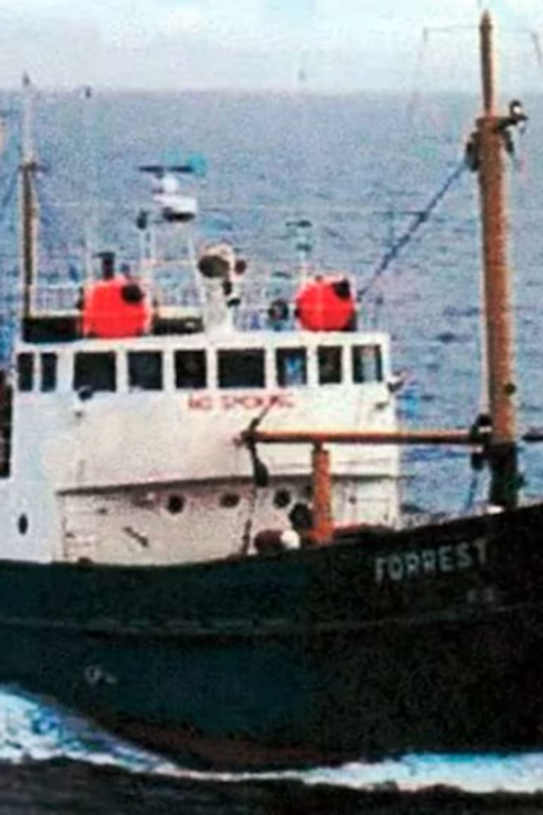 El Forrest, uno de los tres buques que operaban en las Islas Malvinas que la Armada Argentina usó durante la guerra