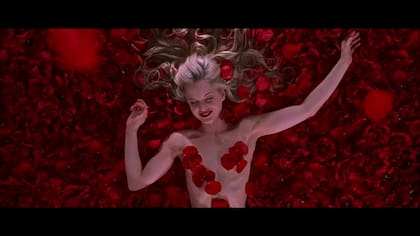 El fragmento más recordado de Mena Suvari en American Beauty - Fuente: YouTube